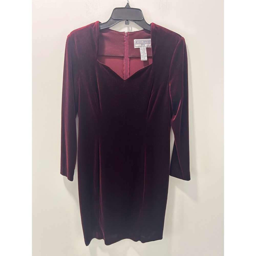 Jessica Howard Petite Burgundy Velvet Sweetheart Sheath Dress Size 12P